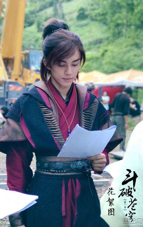 《斗破蒼穹》電視劇最新片場照 御姐美杜莎變成了怨婦？
