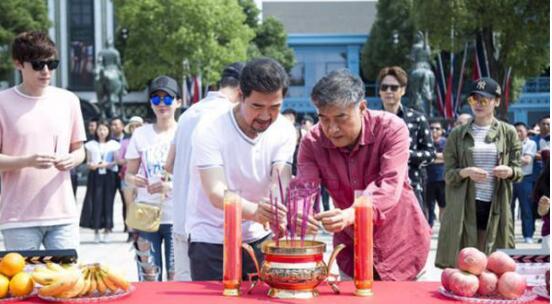 電視劇《親爹后爸》殺青 李濤演技被贊獲肯定